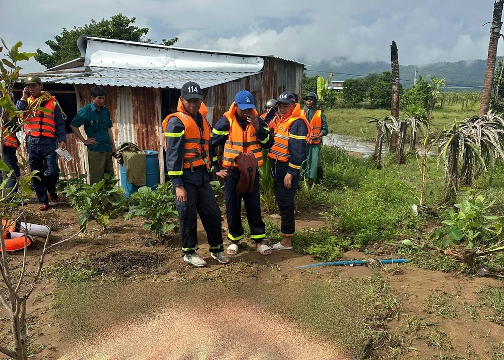 lu-cuon-troi (3).jpg