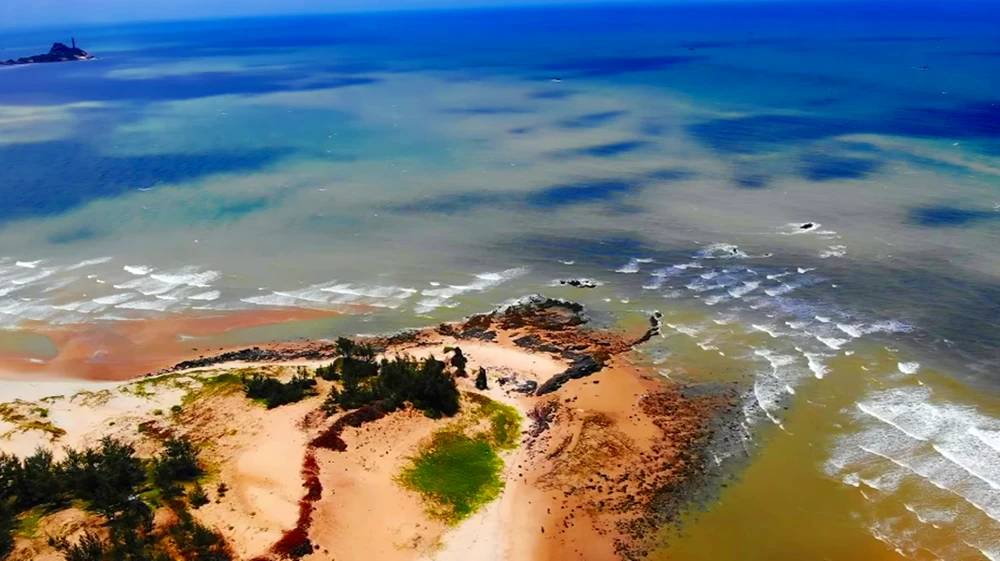 nang-trinh-nu-ten-Lan (1).png