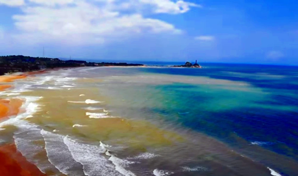 nang-trinh-nu-ten-Lan (2).jpg