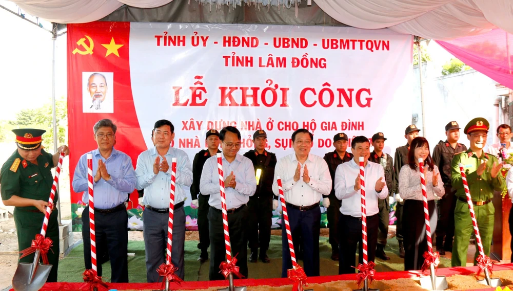 truong-ban-noi-chinh-trung-uong (2).jpg