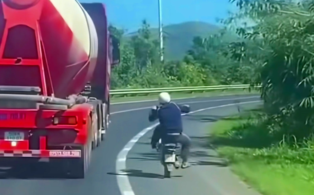 boc-dau-moto (2).jpg