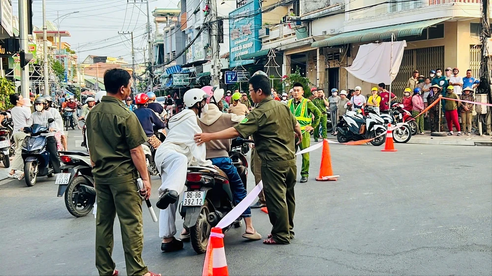 nguoi-phu-nu (1).jpg