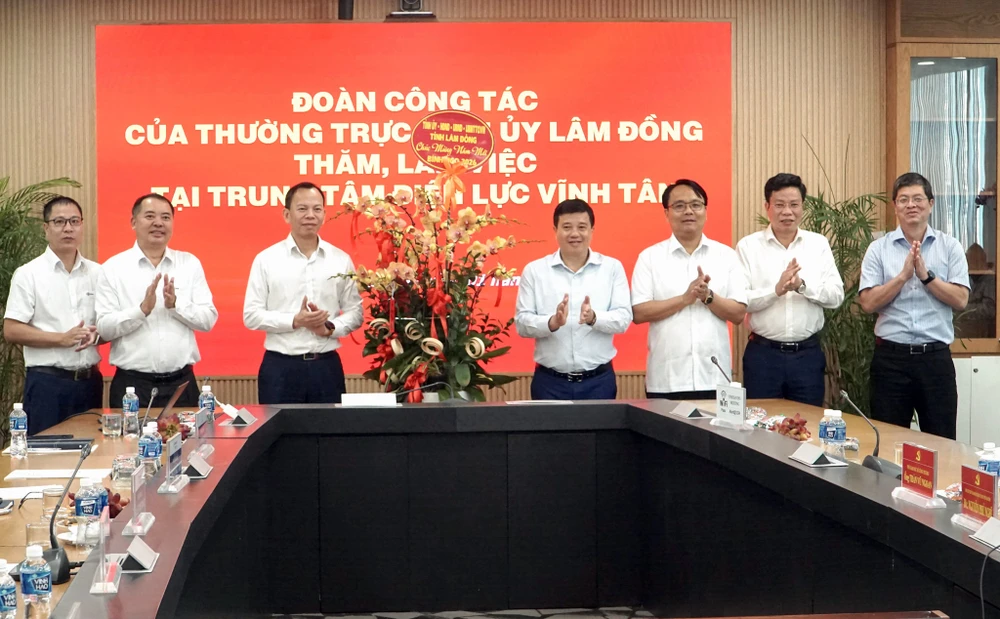 trung tâm điện lực Vĩnh Tân