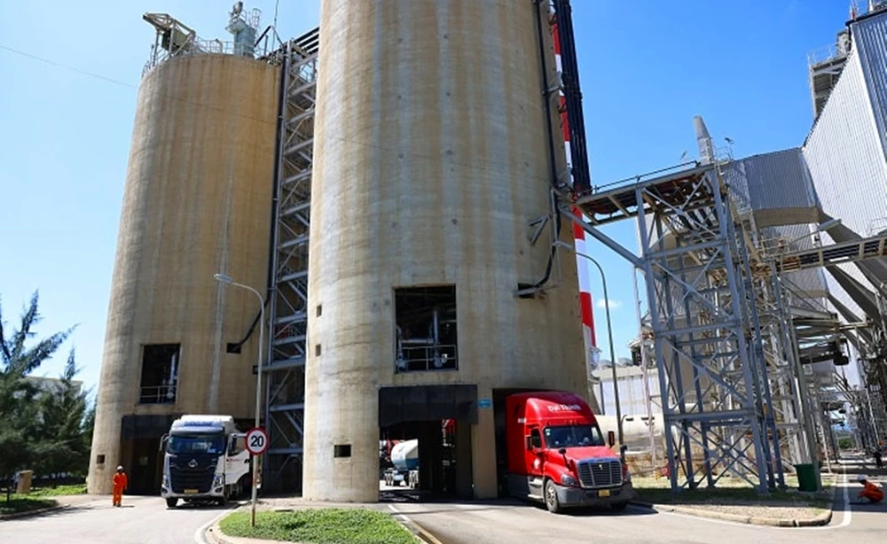 trung-tam-dien-luc-vinh-tan (3).jpg