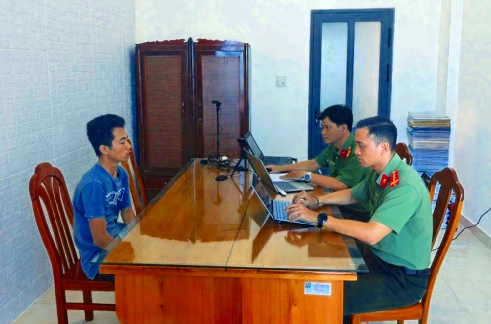 vu-khi-quan-dung (1).jpg