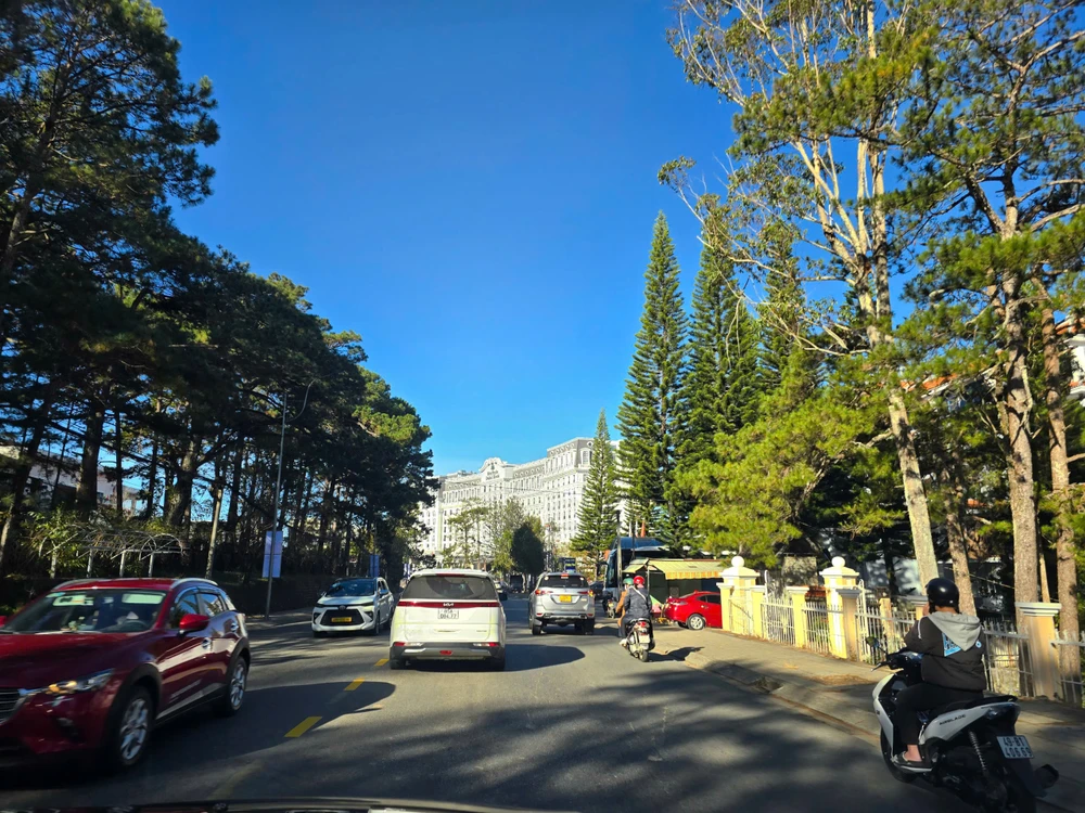 san-bay-lien-khuong (2).jpg