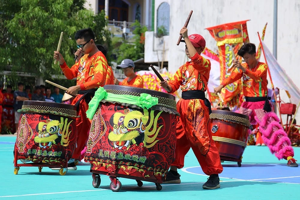 le-hoi-dan-sinh-phat-ba-quan-am (3).jpg