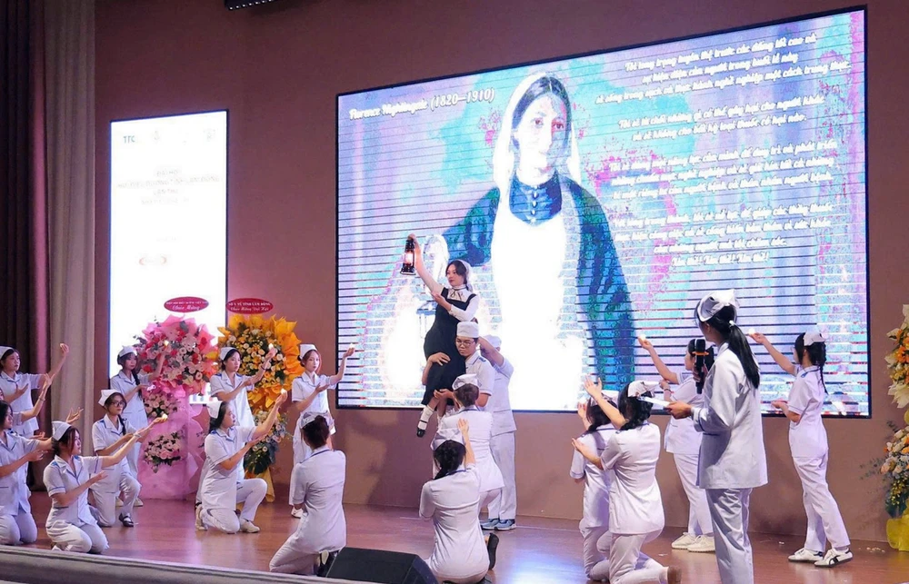 nhan-tai (1).jpg