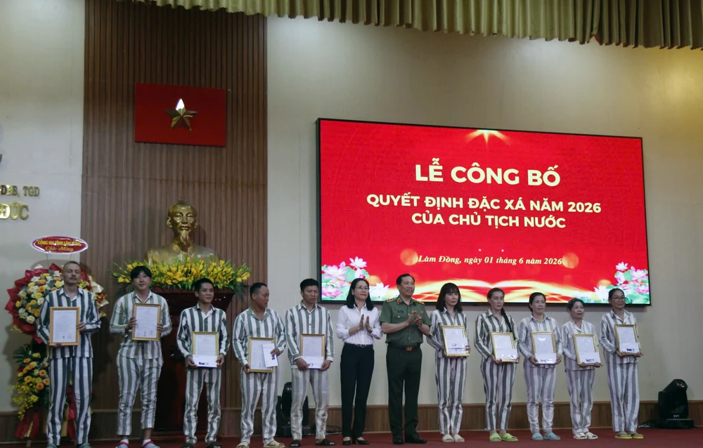 trại giam Z30D