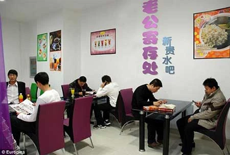 siêu thị, mua sắm, phòng giữ chồng