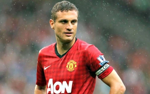 Đội trưởng của Man Utd không mặn mà với việc gia hạn hợp đồng. ac-milan-lai-du-do-vidic-roi-m-7247-6162