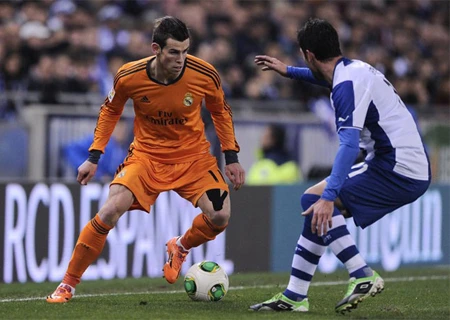 Hàng thủ Espanyol kèm khá chặt Gareth Bale