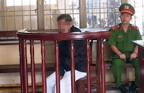 Cụ ông, vào tù, tà dâm, bị cáo, Quảng Nam, hầu tòa