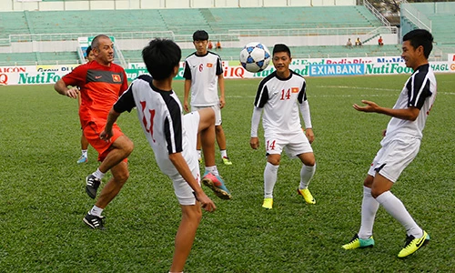 8 tỷ đồng cho U19 Việt Nam đi tập huấn châu Âu ảnh 1