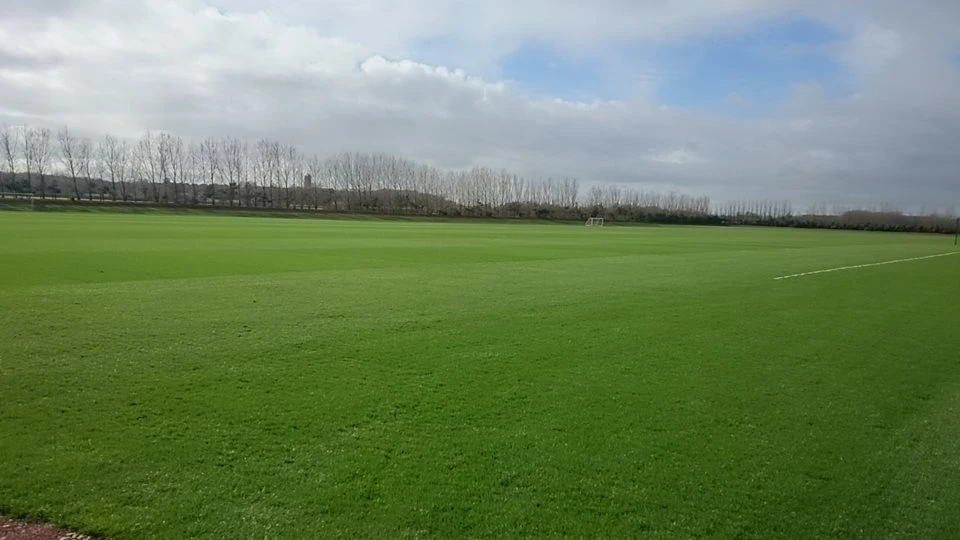 U19 Việt Nam háo hức tập luyện chờ gặp U19 Arsenal ảnh 1