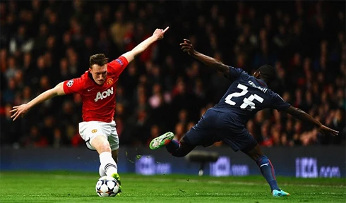 Van Persie lập hattrick, Man Utd vào tứ kết Champions League ảnh 3 Jones-4041-1395272288.jpg