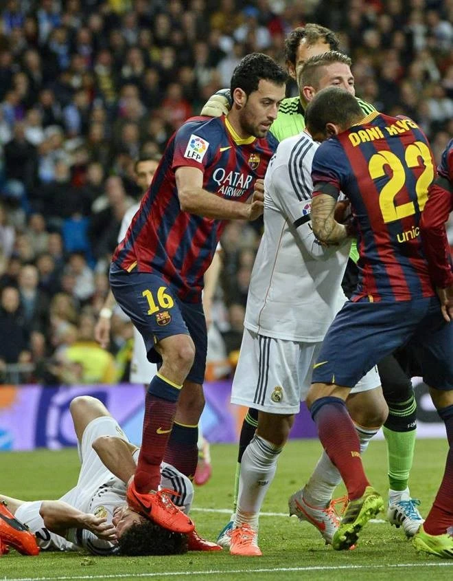 Real, Ancelotti, Messi, Ronaldo, Pepe, Busquets Real, Ancelotti, Messi, Ronaldo, Pepe, Busquets