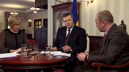 Ông Yanukovych trong cuộc trả lời phỏng vấn kênh truyền hình Nga và hãng thông tấn AP.