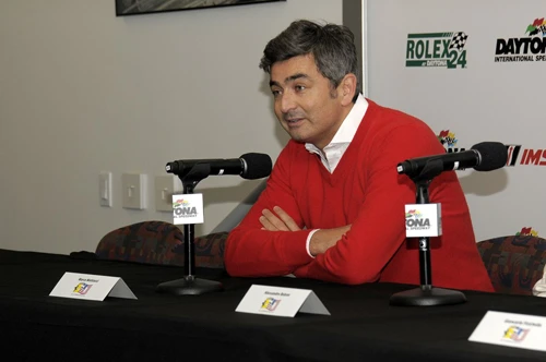 Giám đốc điều hành Ferrari từ chức sau khởi đầu thất bại ảnh 2 f2-2146-1397516240.jpg