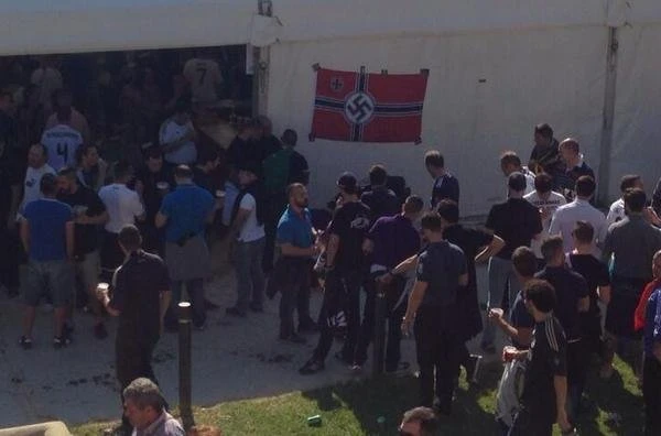 CĐV Real đốt cờ Catalan uy hiếp Barca ảnh 2