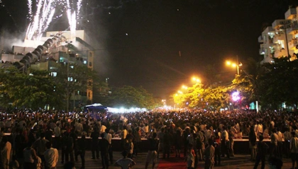 Hoành tráng đêm khai hội du lịch Sầm Sơn ảnh 4