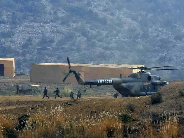 Trung Quốc và Pakistan bắt đầu diễn tập không quân chung ảnh 1