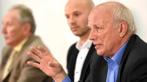 Joe Hart, James Milner, Man City, vô địch, Premier League