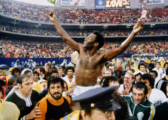 Tổng quan lịch sử World Cup: Cuộc chiến 2 cực ảnh 2