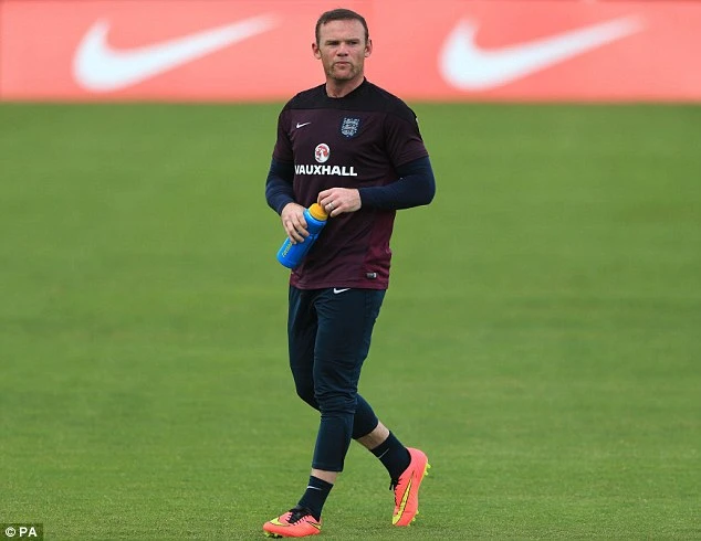 Rooney, M.U, Van Gaal, Van Persie