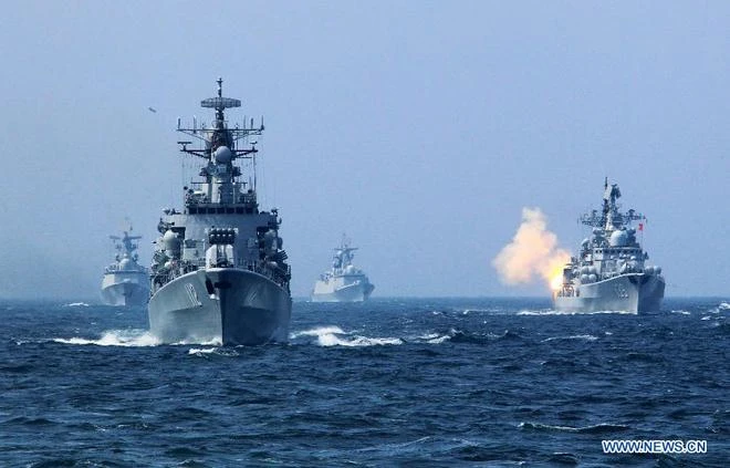  Tàu chiến Nga, Trung Quốc nã pháo trên biển ảnh 4