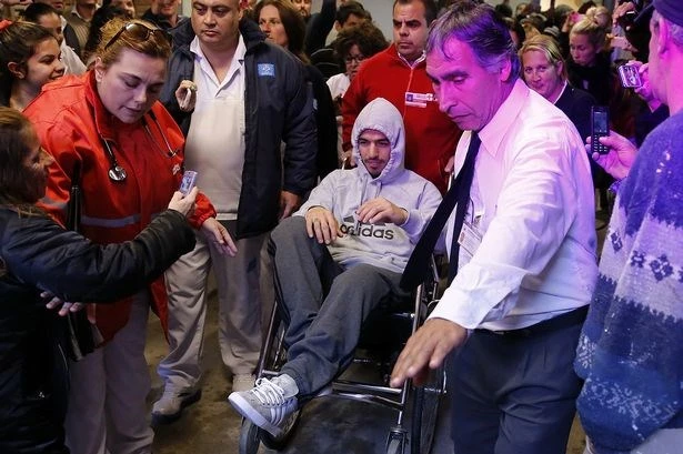 Suarez chia sẻ về pha "đánh bóng chuyền" ở World Cup 2010 ảnh 1