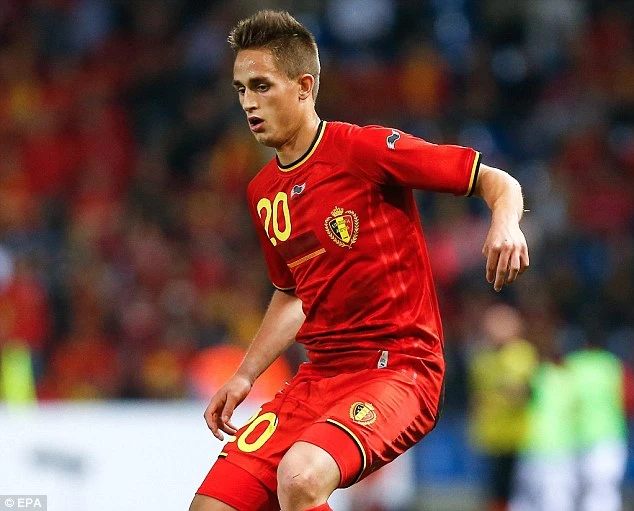 Januzaj ra mắt, Lukaku lập hat-trick chào World Cup ảnh 1
