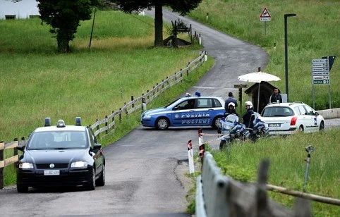 Tay đua F1 cầm lái, 2 tuyển thủ bóng đá Đức gặp tai nạn ảnh 2 Tay đua F1 cầm lái, 2 tuyển thủ bóng đá Đức gặp tai nạn ảnh 2