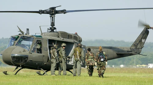 Một trực thăng Huey. (Ảnh minh họa)