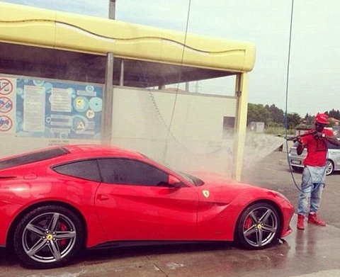 Chiêm ngưỡng dàn siêu xe của các ngôi sao dự World Cup ảnh 5