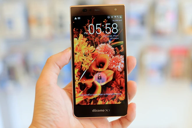  Mở hộp smartphone Nhật camera 20 'chấm', bảo mật vân tay ảnh 4