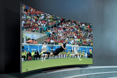Samsung HU9000 là mẫu TV ấn tượng khi vừa có kiểu dáng cong lẫn độ phân giải siêu cao Ultra