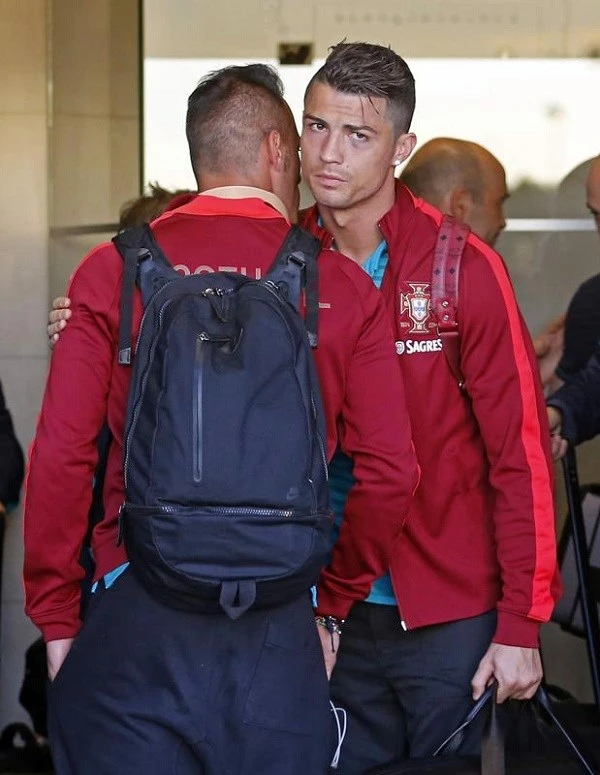 Những khoảnh khắc buồn bã nhất của World Cup 2014 ảnh 1