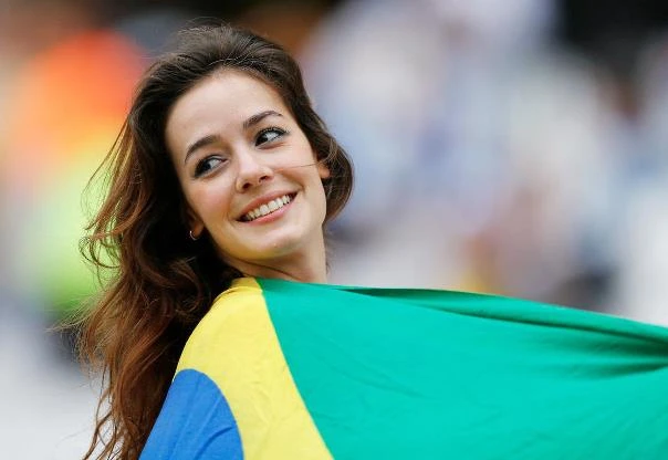 Chiêm ngưỡng những fan nữ tuyệt sắc nhất World Cup ảnh 5