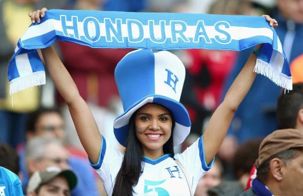 Chiêm ngưỡng những fan nữ tuyệt sắc nhất World Cup ảnh 17