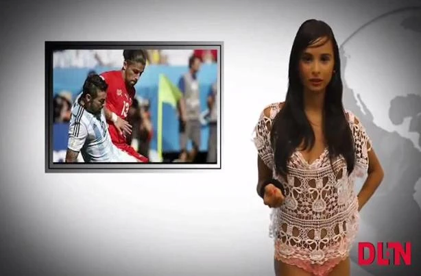 World Cup 2014: “Bỏng mắt” với bản tin khỏa thân ảnh 3