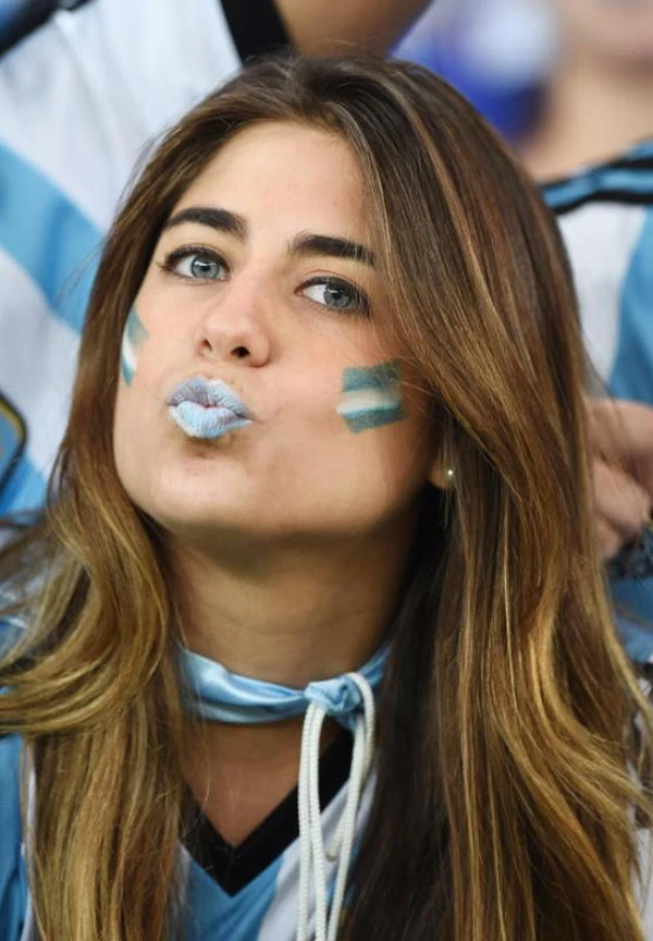 Chiêm ngưỡng những fan nữ tuyệt sắc nhất World Cup ảnh 8
