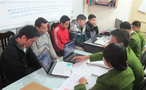 lừa đảo, tin nhắn, bắt giữ, 5 đối tượng, 23 tỷ đồng,