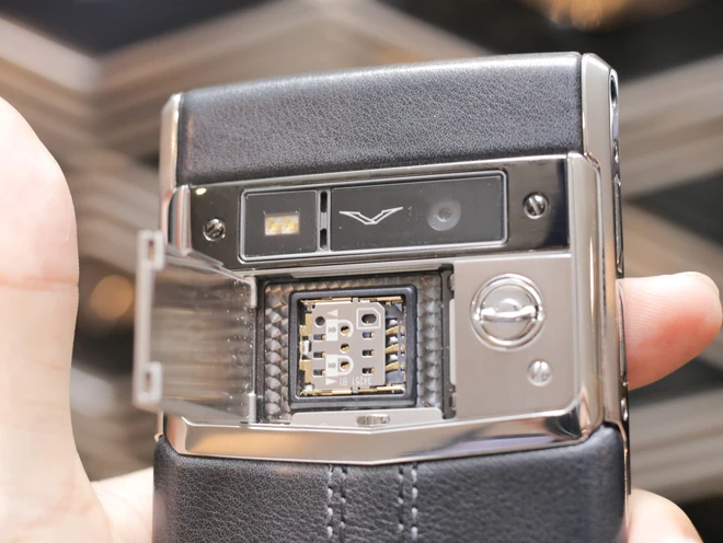  Vertu Signature Touch về Việt Nam giá từ 250 triệu đồng ảnh 5