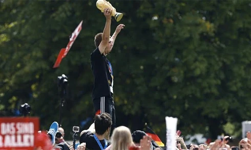 Tính toán thiên tài của Philipp Lahm ảnh 3 anh-2-1251-1405880195.jpg