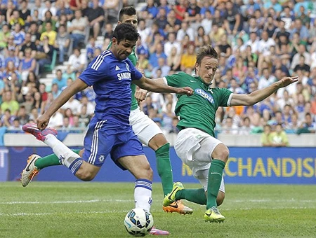 Diego Costa có màn bứt tốc tuyệt vời và dứt điểm tung lưới đối phương