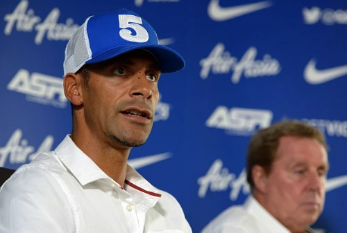 Ferdinand trong buổi họp báo ra mắt CLB mới QPR. Ảnh:PA. article-2708456-20114BEE000005-7142-2545