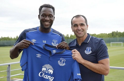 Everton mua đứt Lukaku với giá kỷ lục: Các 'ông lớn' hãy dè chừng ảnh 1