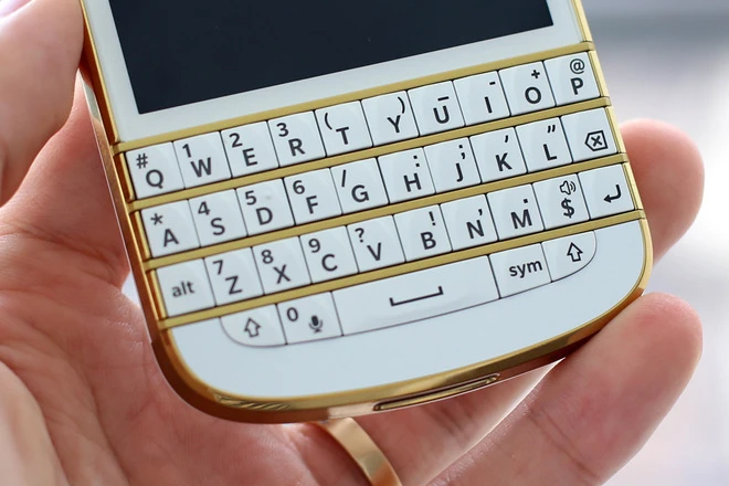  BlackBerry Q10 bản đặc biệt giá 10,9 triệu đồng ảnh 6