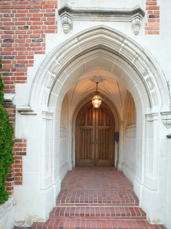 Kiến trúc sư người địa phương Willis Polk đã thiết kế nên biệt thự này.